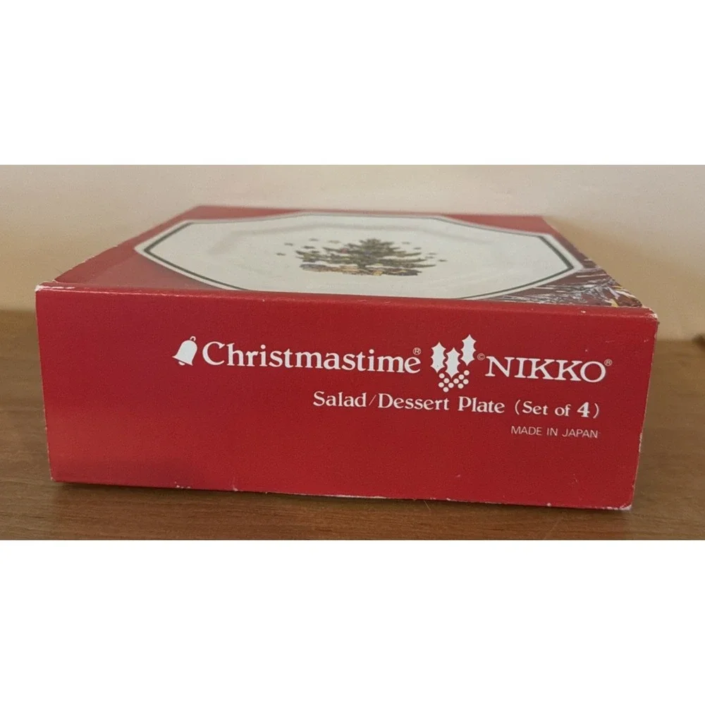 Set of 4 Vintage Nikko Christmastime Octagon Salad/Dessert Plates -Japan NEW